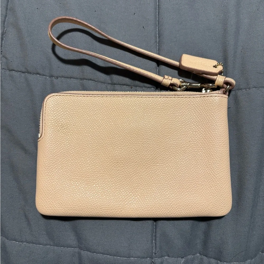 COACH Light Pink Pebbled Leather Wristlet - Picture 4 of 6